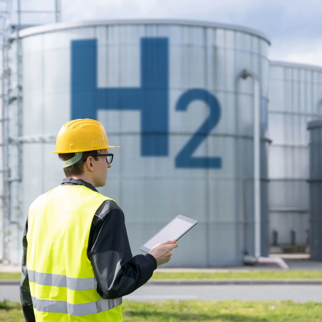 Man surveying hydrogen tank
