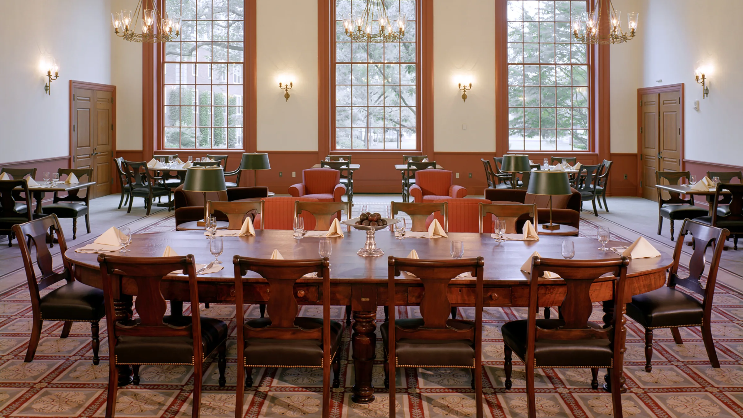 Frist Faculty Commons dining room in Baker Library | Bloomberg Center