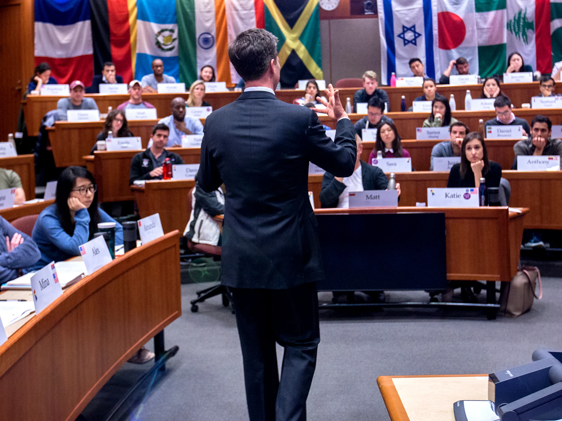 Under skillful faculty direction, classrooms become crucibles for leadership: students test their judgment, explore complex ideas, reflect on their leadership styles, and embrace new models and methods for effective business management.