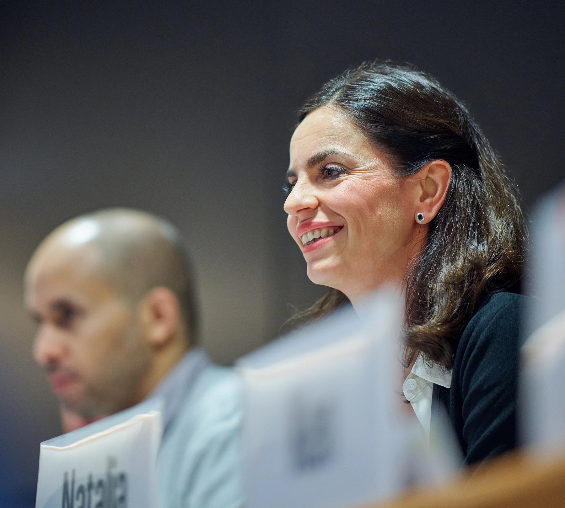 Executive Education participants take part in a lively case discussion.