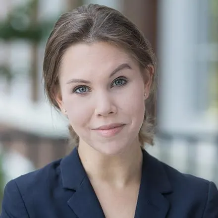 Headshot of Laura V. Jakli