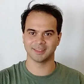 Headshot of Manuel Hoffmann