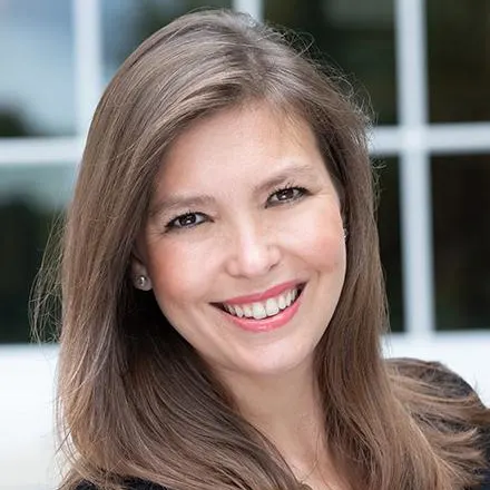 Headshot of Lindsay N. Hyde