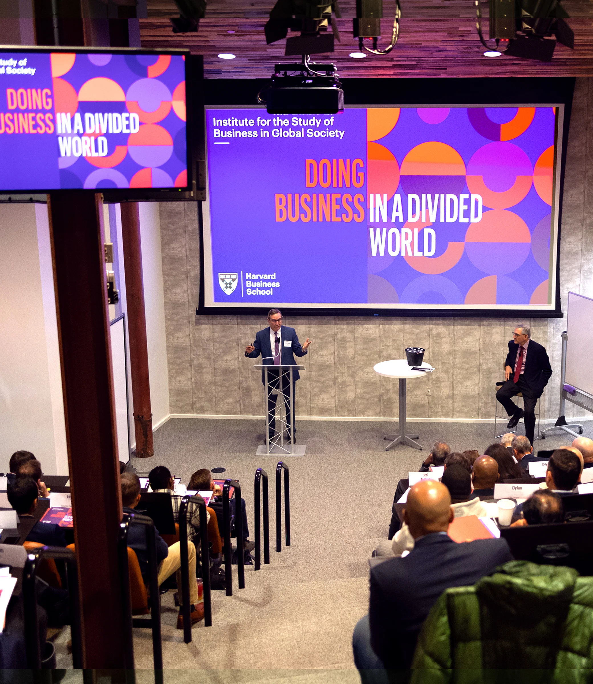 Global Leadership Roundtables bring together leaders from business, NGOs, government, and academia to discuss best practices and address society's most pressing challenges.