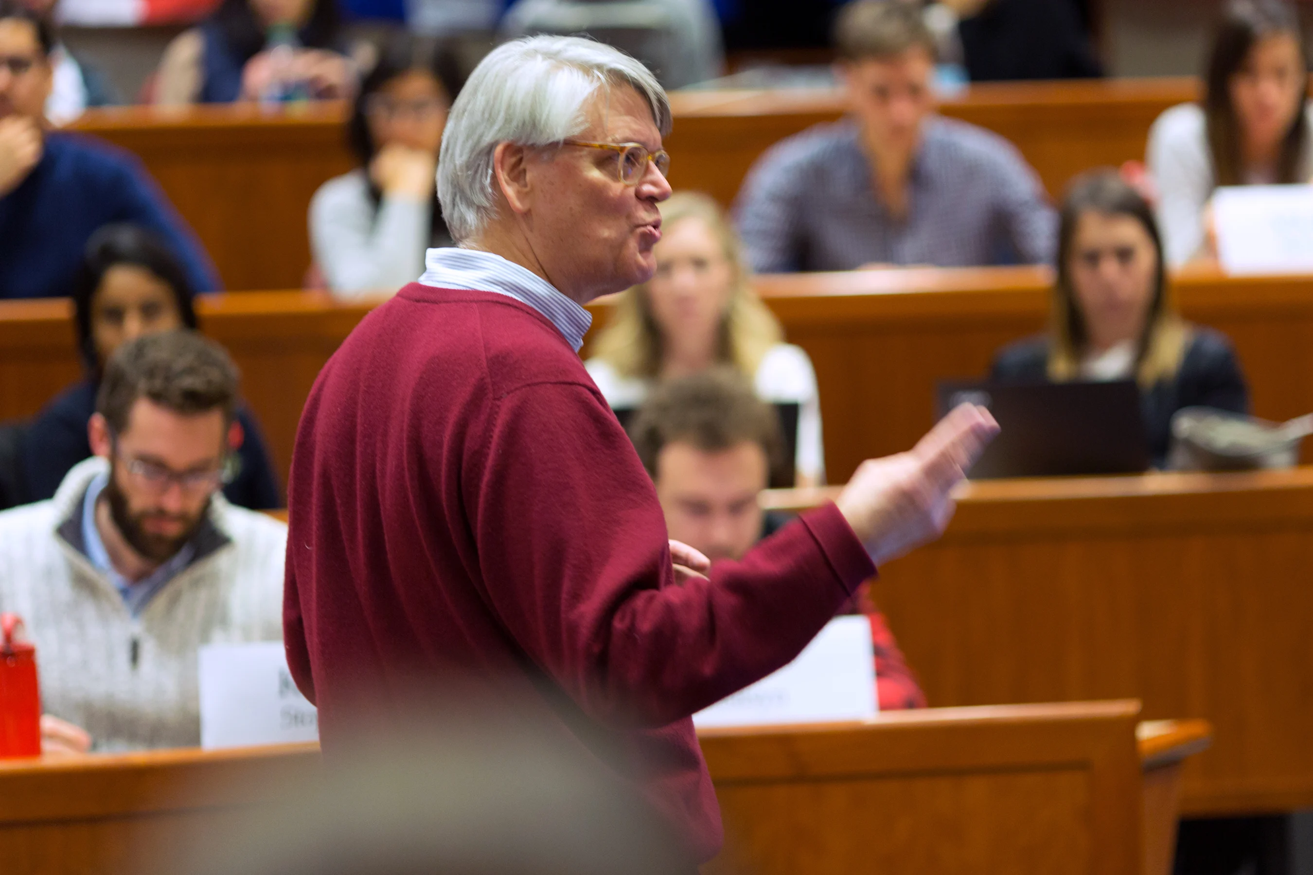 Professor Tom Eisenmann leads an entrepreneurship case discussion in an MBA classroom.