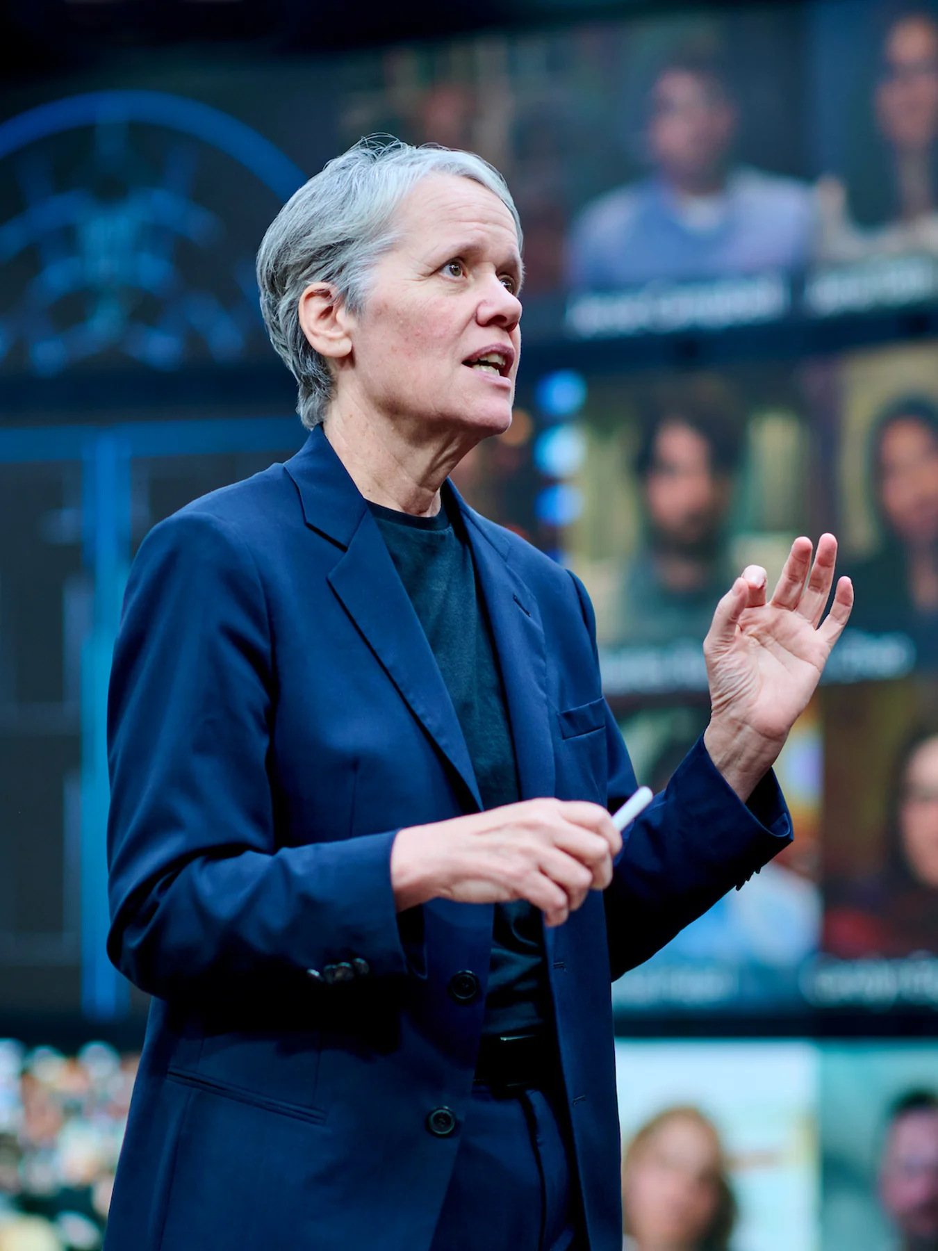 Professor Frances Frei teaches in the Live Online Classroom.