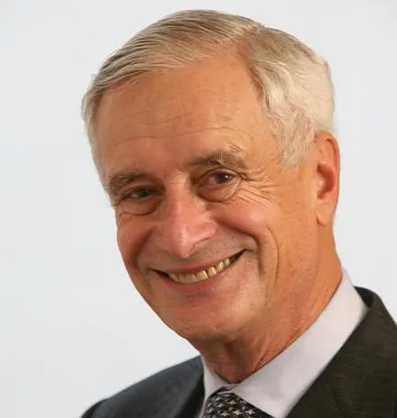 Headshot of Robert Kaplan HBS Staff