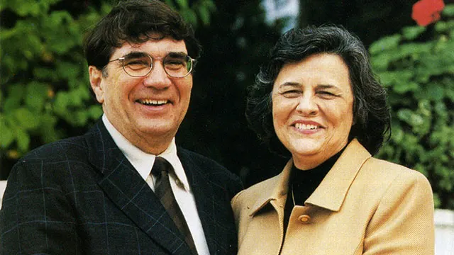 Rodney (MBA 1969) & Beverly Hawes
