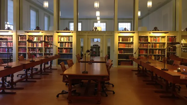 de Gaspé Beaubien reading room in Baker Library