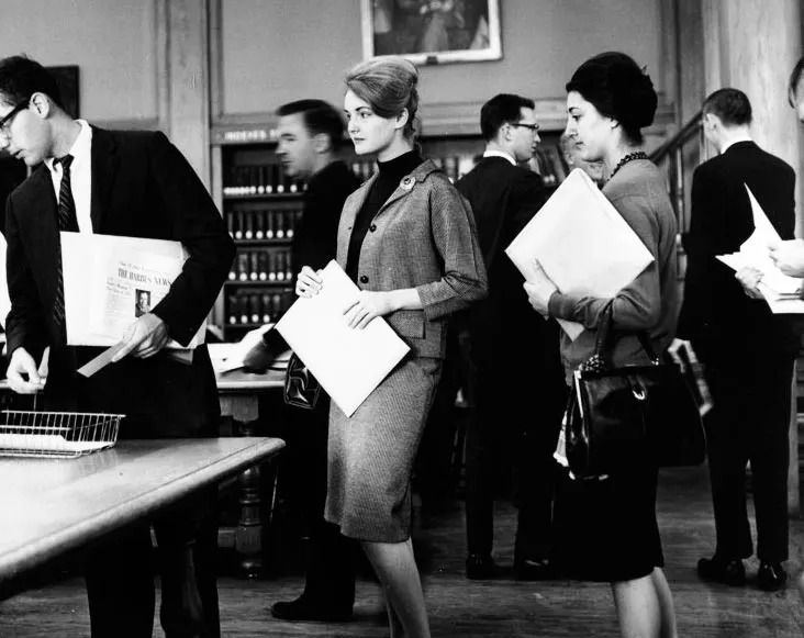Elaine Luthy (MBA 1965) and Michelle R. Turnovsky (MBA 1965) waiting to register, 1963