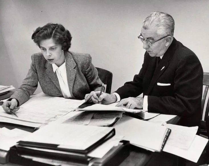 Harvard Radcliffe Program in Business Administration alumna Sarah Knipp, ca. 1956