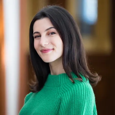 Doctoral student Dafna Bearson