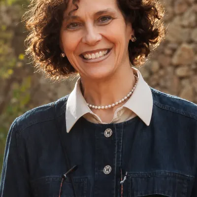 Elena San Román Headshot