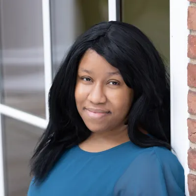 Chelsea Barrett headshot