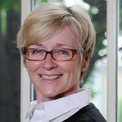 Headshot of Ellen Mahoney