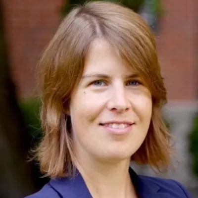 Headshot of Anke Becker