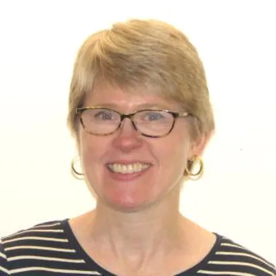 Headshot of Lisa Clark