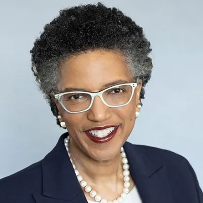 Headshot of Linda A. Hill