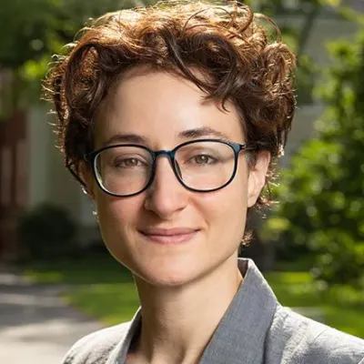 Headshot of Zoe B. Cullen