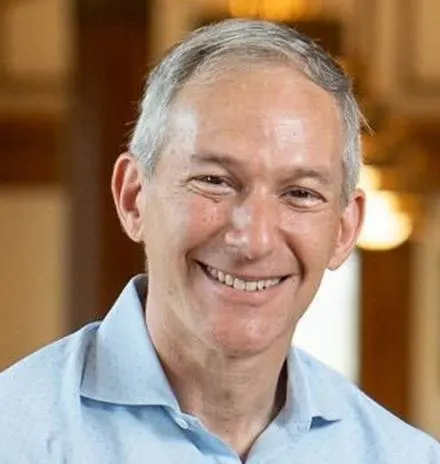 Headshot of Jeffrey J. Bussgang