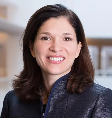 Headshot of Laura Alfaro