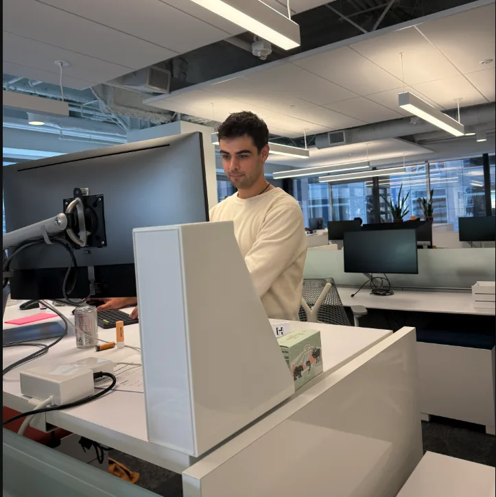 Scaling Impact Through Venture Capital: SE Summer Fellow Max Ubinas (MBA 2027) Scaling Impact Through Venture Capital: SE Summer Fellow Max Ubinas (MBA 2027)