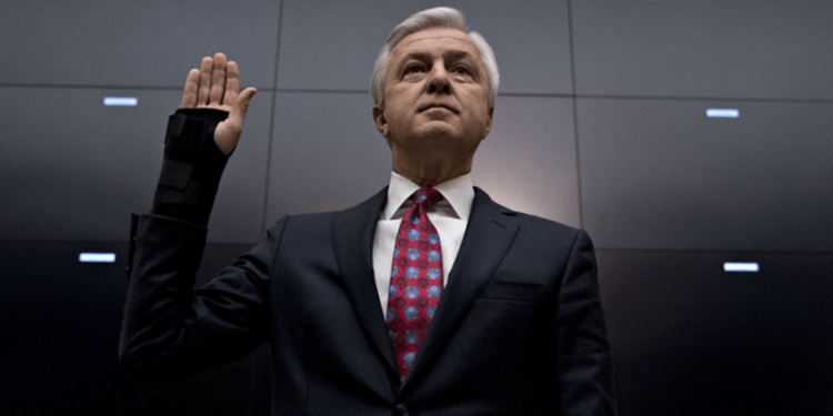 John Stumpf, chief executive officer of Wells Fargo & Co., swears in to a House Financial Services Committee hearing in Washington, D.C., U.S., on Thursday, Sept. 29, 2016. Photographer: Andrew Harrer/Bloomberg